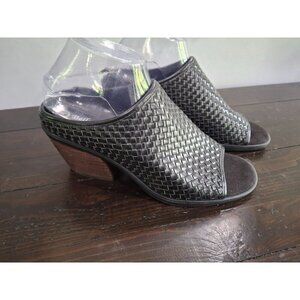 NWOB Bella Vita Alivia Black  Slip On Woven Mule Sandals/Sz. 9M